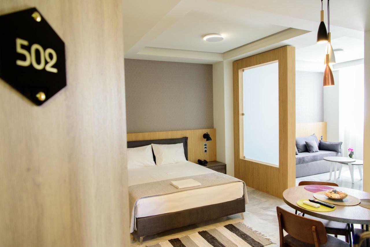 Eva Apartments 比雷埃夫斯 外观 照片