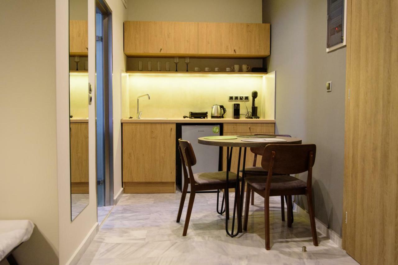 Eva Apartments 比雷埃夫斯 外观 照片