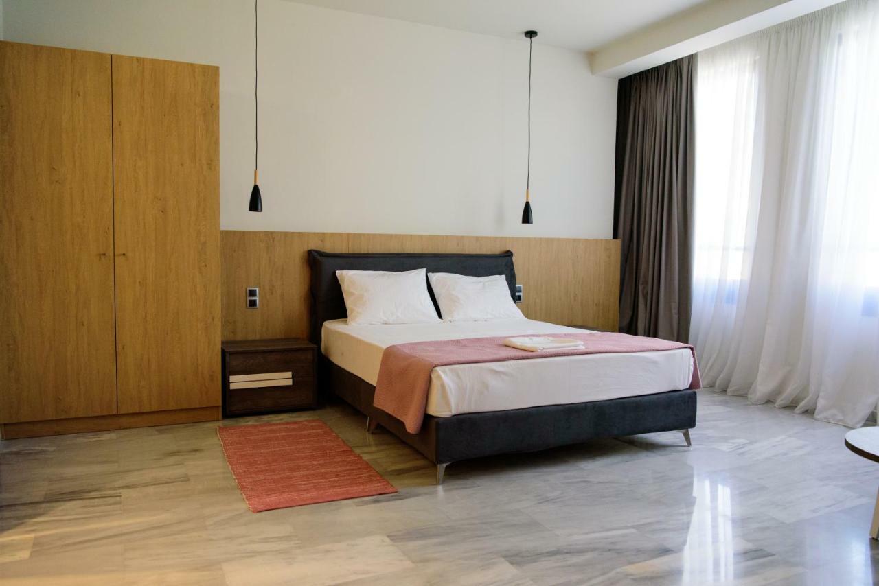 Eva Apartments 比雷埃夫斯 外观 照片