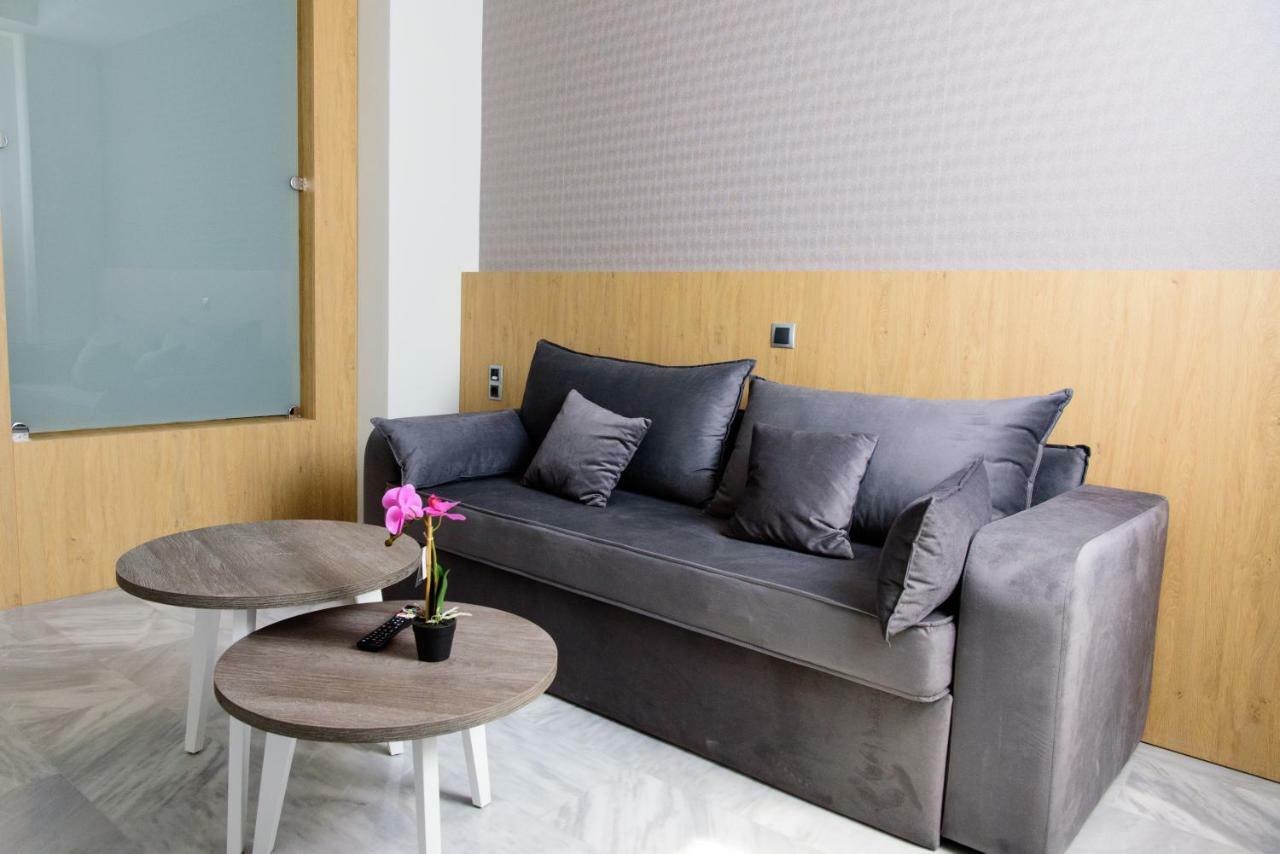 Eva Apartments 比雷埃夫斯 外观 照片